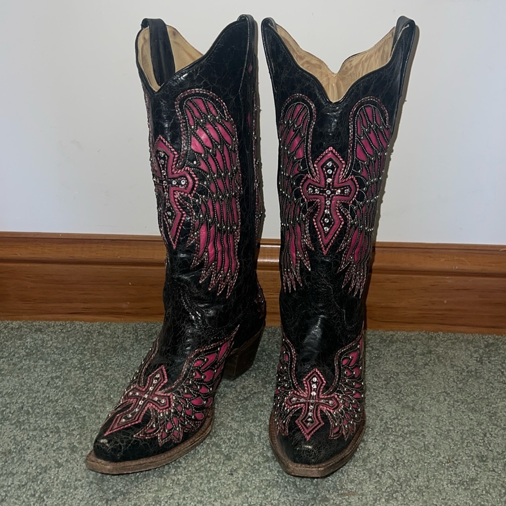 Womens Corral Boots Size 9 Black and Pink Leather Cross Wings